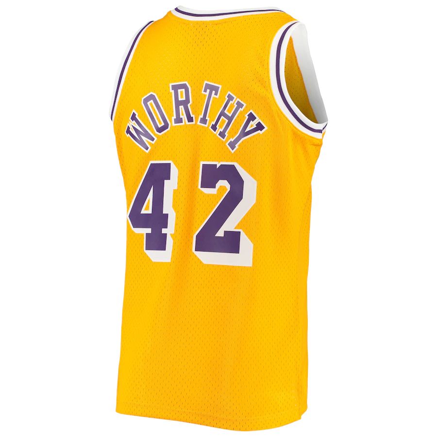 LA.Lakers #42 James Worthy Mitchell & Ness 1984-85 Hardwood Classics Swingman Jersey Gold Stitched American Basketball Jersey - Main View