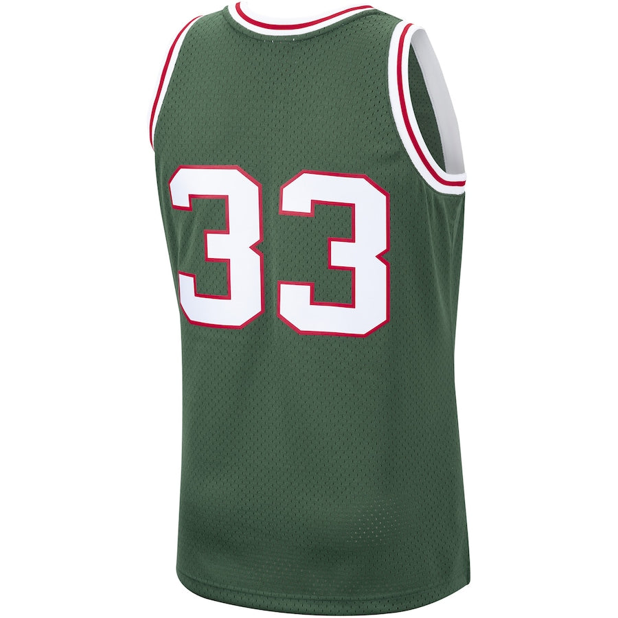 M.Bucks #33 Kareem Abdul-Jabbar Mitchell & Ness 1970-71 Hardwood Classics Swingman Jersey Hunter Green Stitched American Basketball Jersey - Main View