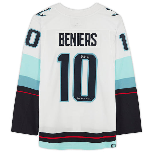 S.Kraken #10 Matt Beniers Fanatics Authentic Autographed with  Debut 4-12-22 Inscription and Inaugural Season Jersey Patch White Hockey Jerseys - Main View