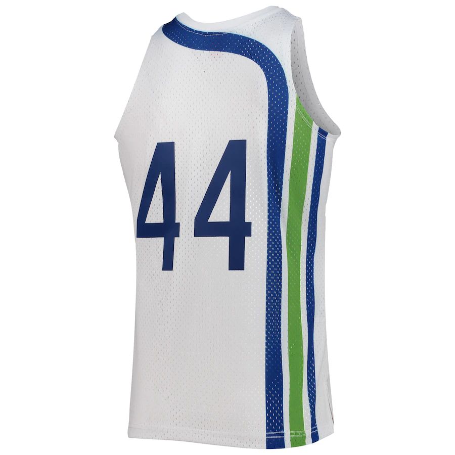 A.Hawks #44 Pete Maravich Mitchell & Ness 1970-71 Hardwood Classics Swingman Jersey White Stitched American Basketball Jersey - Main View