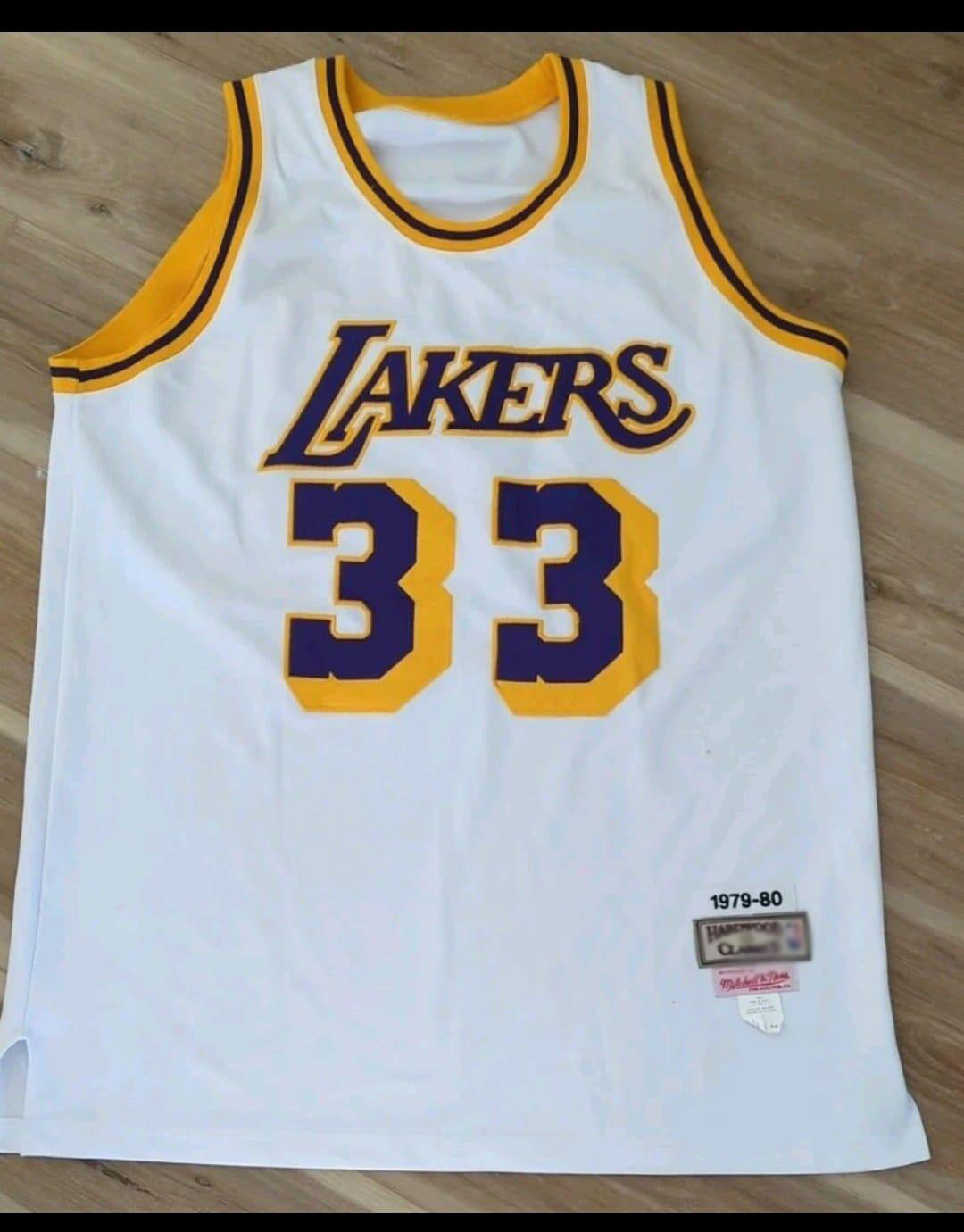 LA.Lakers #33 "KAREEM ABDUL-JABBAR" White 1979-80 Stitched American Basketball Jersey view 2