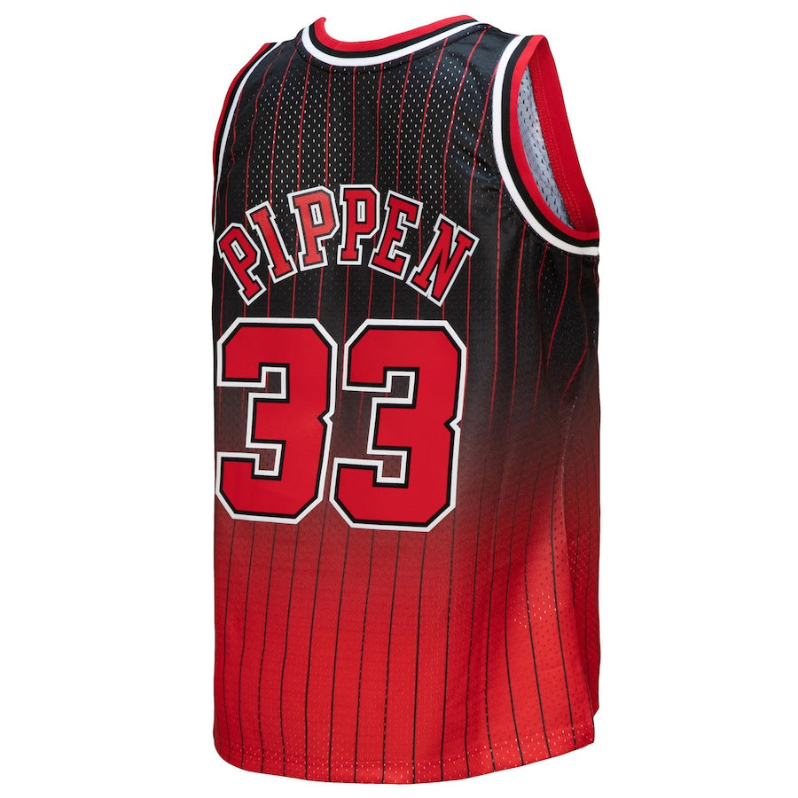 C.Bulls #33 Scottie Pippen Mitchell & Ness 1995-96 Hardwood Classics Fadeaway Swingman Player Jersey Red Black Stitched American Basketball Jersey - Main View